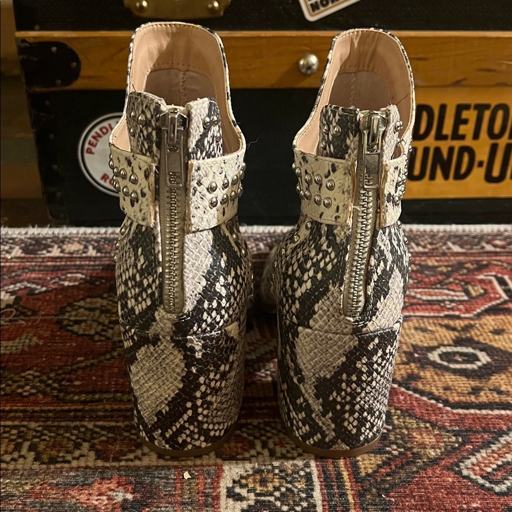 Steve Madden Snake Print Ankle Boots - Picture 5 of 6